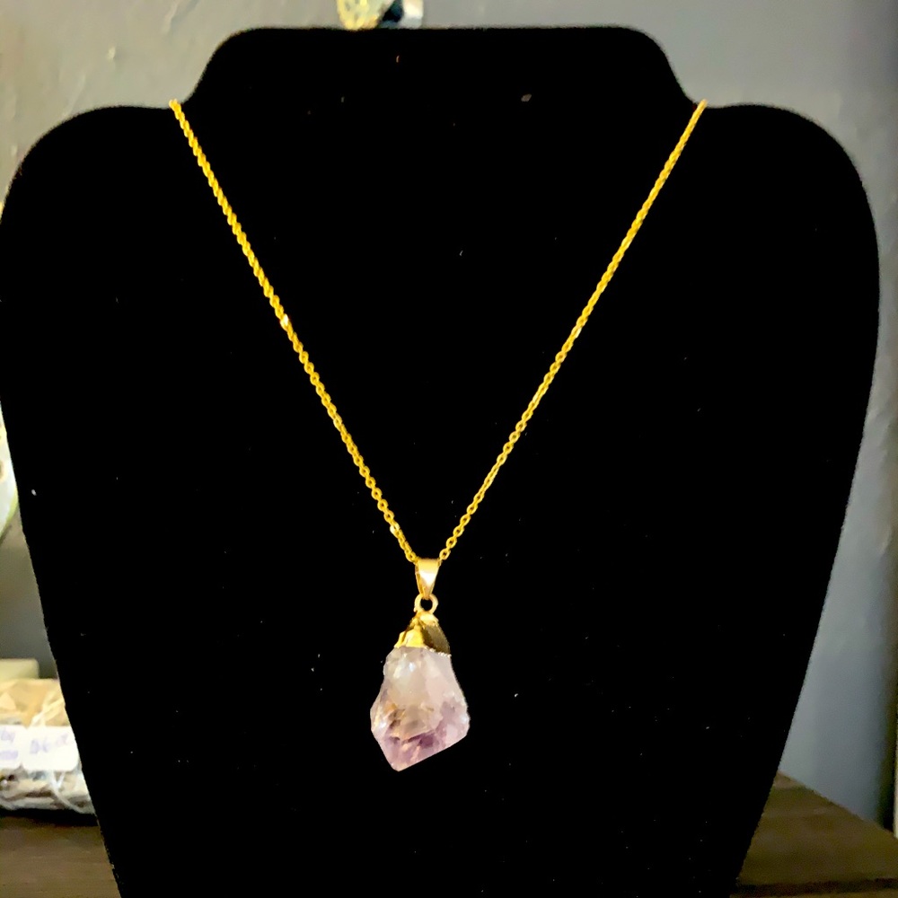 Raw amethyst necklace - Picture 3 of 6
